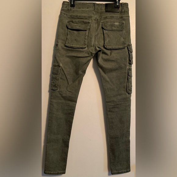 NWT: men or Unisex cargo jeans by SERENDI in distressed green color size 30W/34L - Picture 2 of 4